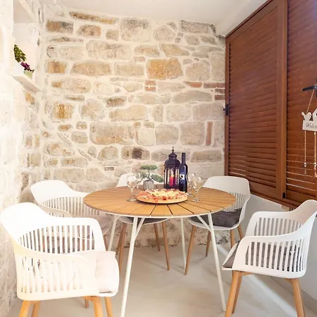 Olive Appartement Kaštela