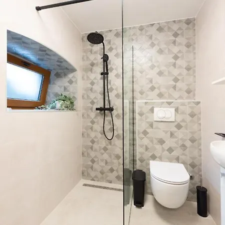 Olive شقة Kaštela