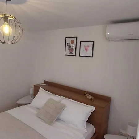 Olive Apartment